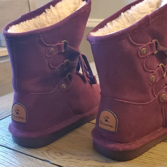 BEARPAW Boots Size 6 - Picture 9 of 16